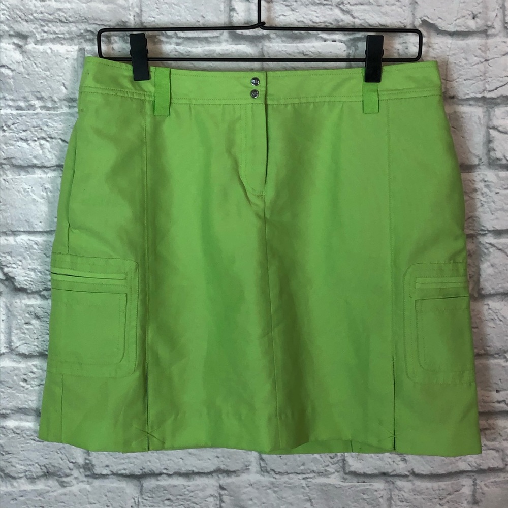 NWT Izod women’s size 4 golf skort lime green